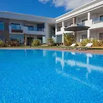 Luxurious T2 Apartment, Olhos Dagua 公寓 阿尔布费拉