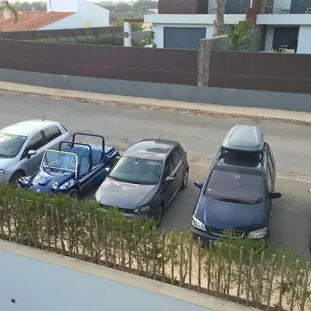 Luxurious T2 Apartment, Olhos Dagua