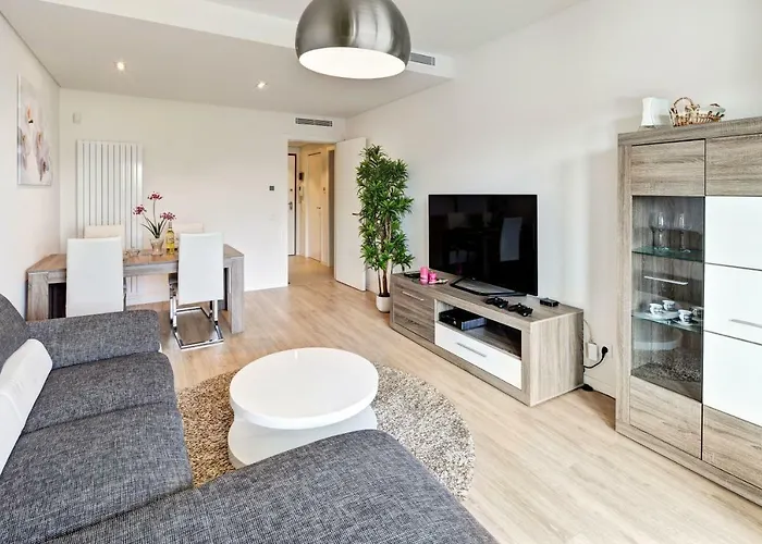 Luxurious T2 Apartment, Olhos Dagua Apartament Albufeira