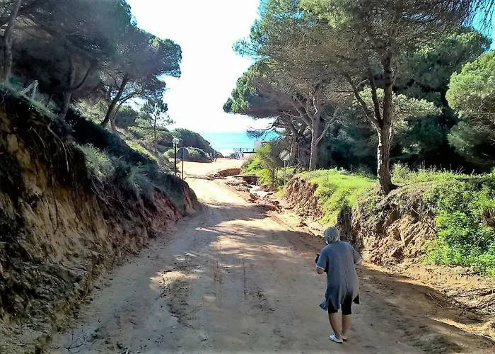 Luxurious T2 Apartment, Olhos Dagua