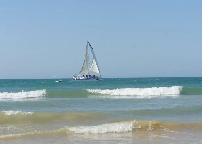 Luxurious T2 Apartment, Olhos Dagua *