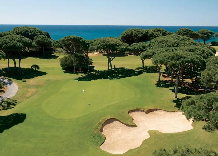 Luxurious T2 Apartment, Olhos Dagua *