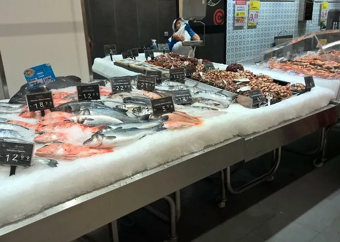 Luxurious T2 Apartment, Olhos Dagua Apartament