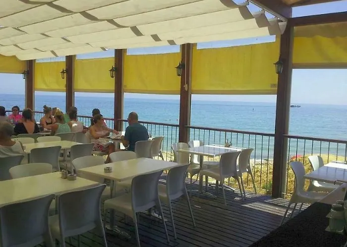 Luxurious T2 Apartment, Olhos Dagua * Albufeira